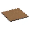 Fitnes zaščitna podlaga HD von WARCO im Farbdesign Terra Cotta mit den Abmessungen 1000 x 1000 x 40 mm. Produktfoto von Artikel 3410 in der Aufsicht von schräg vorne.