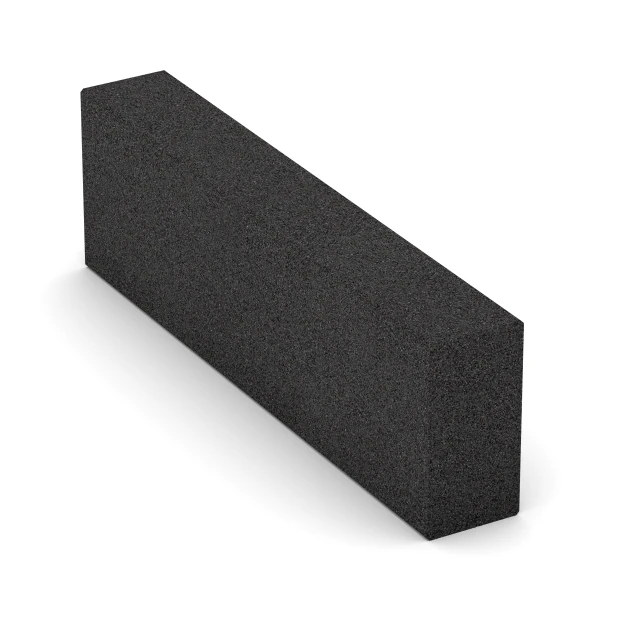 Stopnica iz gumnega granulata von WARCO im Farbdesign Antracit mit den Abmessungen 100 x 30 x 15 cm. Produktfoto von Artikel 7028 in der Aufsicht von schräg vorne.