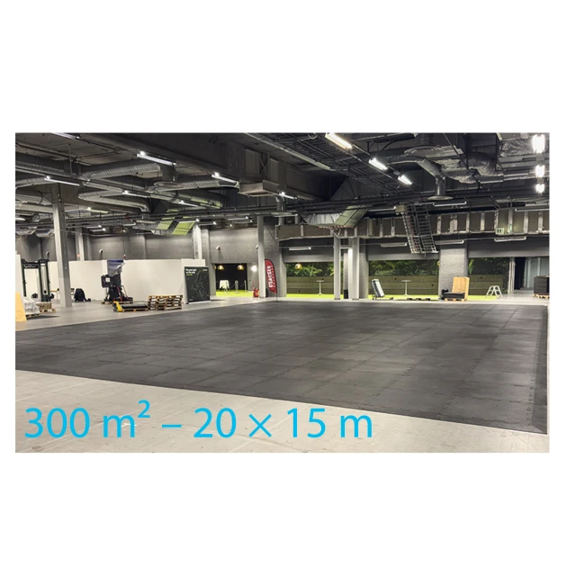 Najemna podlaga Fitness Performance Elite von WARCO im Farbdesign Antracit mit den Abmessungen 15 × 20 m | 300 m². Produktfoto von Artikel 6191 in der Aufsicht von schräg vorne.