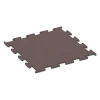 Fitness Performance Elite gumijasta talna obloga za fitnes von WARCO im Farbdesign Mineralno rdeča mit den Abmessungen 100 x 100 x 2 cm | 1,00 m². Produktfoto von Artikel 6149 in der Aufsicht von schräg vorne.