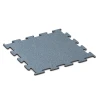 Fitness Performance Elite gumijasta talna obloga za fitnes von WARCO im Farbdesign Patinirano srebro mit den Abmessungen 50 x 50 x 1 cm | 0,25 m². Produktfoto von Artikel 6164 in der Aufsicht von schräg vorne.