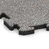 Detailaufnahme der Randausprägung von WARCO-Produkt 4569, Spiel-Bodenbelag, Format 1000 x 1000 x 30 mm, Farbe Sivi melange.