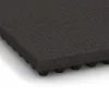 Detailaufnahme der Randausprägung von WARCO-Produkt 3643, Stallmatte Luxus, Format 1000 x 500 x 55 mm, Farbe Antracit.