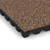 Detailaufnahme der Randausprägung von WARCO-Produkt 5547, Varnostna gumijasta plošča za otroška igrišča 4,5 cm - EN 1177 ≤ 135 cm, Format 500 x 500 x 45 mm, Farbe Losa in Koren.