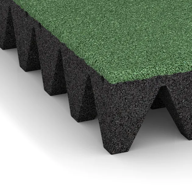 Detailaufnahme der Randausprägung von WARCO-Produkt 0741, Gumijasta varovalna plošča za otroška igrišča, Format 500 x 500 x 100 mm, Farbe Bledo zelena.