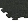 Detailaufnahme der Randausprägung von WARCO-Produkt 1042, Treppenbelag, Format 970 x 970 x 8 mm | 0,94 m, Farbe Lekko zeleni posipani.