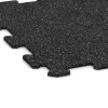 Detailaufnahme der Randausprägung von WARCO-Produkt 0921, Fitnes Podlaga Kompakt, Format 485 x 485 x 8 mm | 0,235 m², Farbe Lekko zeleni posipani.