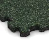 Detailaufnahme der Randausprägung von WARCO-Produkt 5427, Treppenbelag, Format 306 x 306 x 20 mm, Farbe Angleška trava.