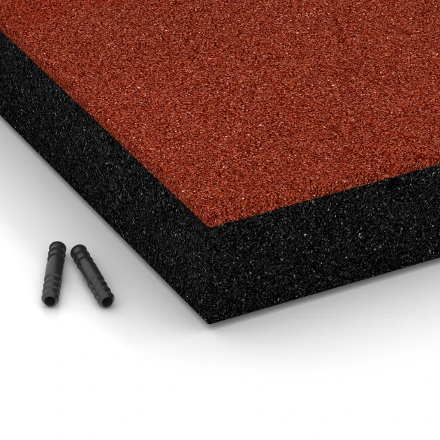 Detailaufnahme der Randausprägung von WARCO-Produkt 6272, Gumijasta varnostna plošča – 230 cm, Format 50 x 50 x 8 cm, Farbe Opečno rdeča.