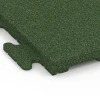Detailaufnahme der Randausprägung von WARCO-Produkt 7054, Gumijasta plošča za teraso Linea, Format 50 x 50 x 3 cm | 0,25 m², Farbe Travnato zelena.