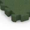 Detailaufnahme der Randausprägung von WARCO-Produkt 6407, Plošča za blaženje padcev – 220 cm, Format 50 x 50 x 6 cm | 0,25 m², Farbe Travnato zelena.