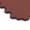 Detailaufnahme der Randausprägung von WARCO-Produkt 6392, Stallmatte Puzzle, Format 102,5 x 102,5 x 3 cm | 1,05 m², Farbe Opečno rdeča.