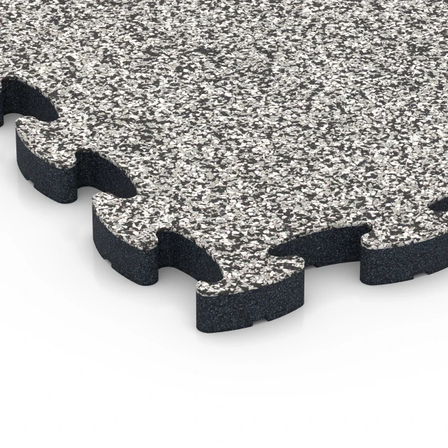 Detailaufnahme der Randausprägung von WARCO-Produkt 6878, Fitnes talna obloga Max, Format 44,6 x 44,6 × 2,8 cm, Farbe Sivi granit.