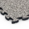 Detailaufnahme der Randausprägung von WARCO-Produkt 6770, Gumijaste plošče za rob bazena, Format 28,9 x 28,9 x 1,8 cm, Farbe Sivi granit.