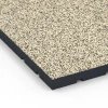 Detailaufnahme der Randausprägung von WARCO-Produkt 7147, Gumijasta podloga za zunanji fitnes, Format 60 x 60 x 4 cm | 0,36 m², Farbe Travertin.