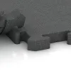 Großaufnahme vom Verbindungssystem von WARCO-Boden 3484 - Fitnes zaščitna podlaga HD im Farbdesign Lupkovosiva. Abmessungen 1000 x 1000 x 40 mm.