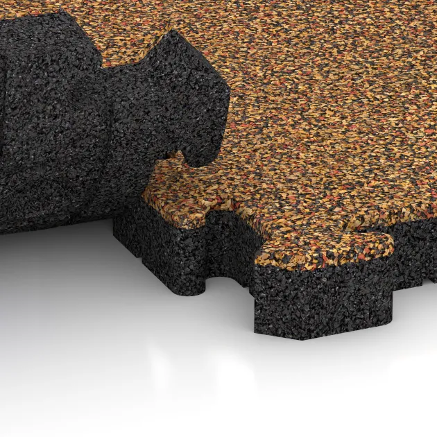 Großaufnahme vom Verbindungssystem von WARCO-Boden 4163 - Gumijasta športna podlaga HD im Farbdesign Terra Cotta. Abmessungen 500 x 500 x 50 mm.