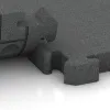 Großaufnahme vom Verbindungssystem von WARCO-Boden 3165 - Fitnes zaščitna podlaga im Farbdesign Lupkovosiva. Abmessungen 500 x 500 x 50 mm.
