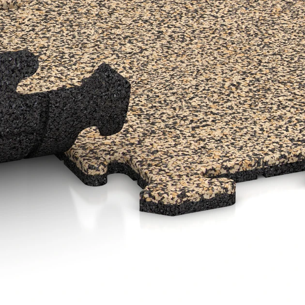 Großaufnahme vom Verbindungssystem von WARCO-Boden 0040 - Zunanja ploščica im Farbdesign Travertin. Abmessungen 50 x 50 x 1,8 cm | 0,25 m².