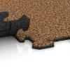 Großaufnahme vom Verbindungssystem von WARCO-Boden 3943 - Športna talna obloga za pse HD im Farbdesign Terra Cotta. Abmessungen 1000 x 1000 x 18 mm.