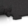 Großaufnahme vom Verbindungssystem von WARCO-Boden 3959 - Športna talna obloga za pse HD im Farbdesign Antracit. Abmessungen 1000 x 1000 x 18 mm.