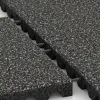 Großaufnahme vom Verbindungssystem von WARCO-Boden 5542 - Varnostna gumijasta plošča za otroška igrišča 4,5 cm - EN 1177 ≤ 135 cm im Farbdesign Temno sivi granit. Abmessungen 500 x 500 x 45 mm.