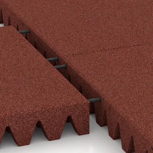 Großaufnahme vom Verbindungssystem von WARCO-Boden 5597 - Varnostna gumijasta plošča za otroška igrišča 8 cm - EN 1177 ≤ 195 cm im Farbdesign Opečno rdeča. Abmessungen 500 x 500 x 80 mm.