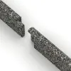 Großaufnahme vom Verbindungssystem von WARCO-Boden 2257 - Podnožna letev im Farbdesign Siv granit. Abmessungen 750 x 20 x 80 mm.