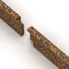 Großaufnahme vom Verbindungssystem von WARCO-Boden 2250 - Podnožna letev im Farbdesign Terra Cotta. Abmessungen 750 x 20 x 80 mm.