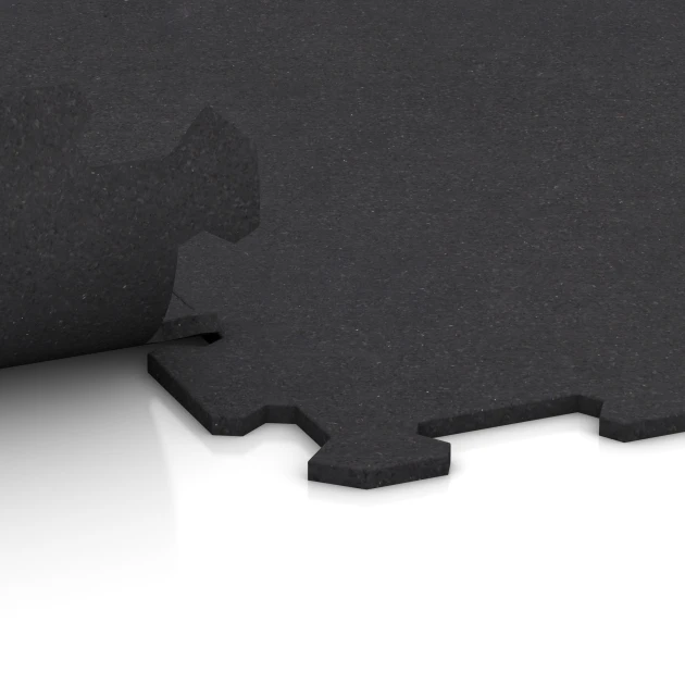 Großaufnahme vom Verbindungssystem von WARCO-Boden 1064 - Fitnes talna obloga Kompakt im Farbdesign Matna antracitna. Abmessungen 970 x 970 x 8 mm | 0,94 m.