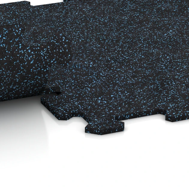 Großaufnahme vom Verbindungssystem von WARCO-Boden 0917 - Fitnes Podlaga Kompakt im Farbdesign Rahlo Modro Posuto. Abmessungen 485 x 485 x 8 mm | 0,235 m².