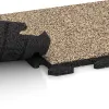 Großaufnahme vom Verbindungssystem von WARCO-Boden 1228 - Fitnes talne plošče iz gume Classic im Farbdesign Travertin. Abmessungen 500 x 500 x 30 mm.