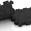 Großaufnahme vom Verbindungssystem von WARCO-Boden 4282 - Športna površina brez fug im Farbdesign Antracit. Abmessungen 306 x 306 x 30 mm.