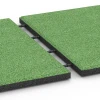Großaufnahme vom Verbindungssystem von WARCO-Boden 6129 - Blažilna plošča – 95 cm im Farbdesign Lipovo zelena. Abmessungen 50 x 50 x 3 cm | 0,25 m².