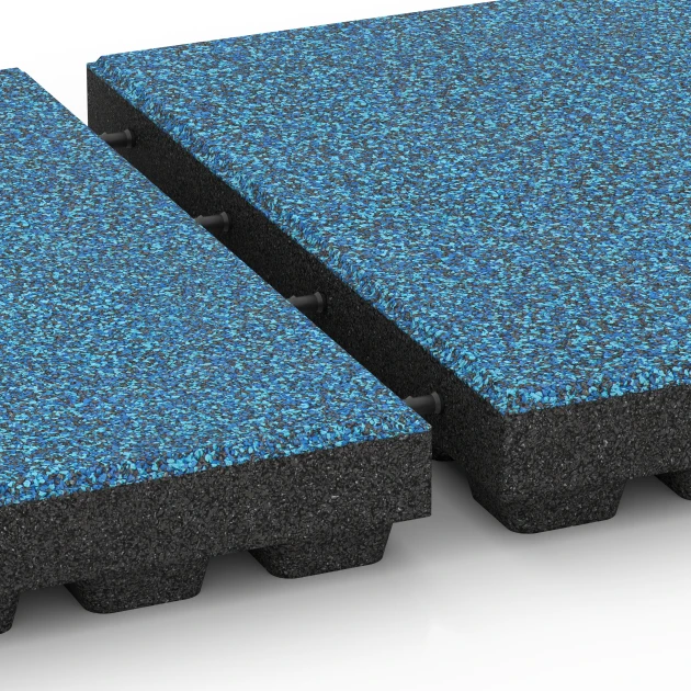 Großaufnahme vom Verbindungssystem von WARCO-Boden 6447 - Gumijasta varnostna plošča – 210 cm im Farbdesign Atlantik. Abmessungen 50 x 50 x 7 cm.