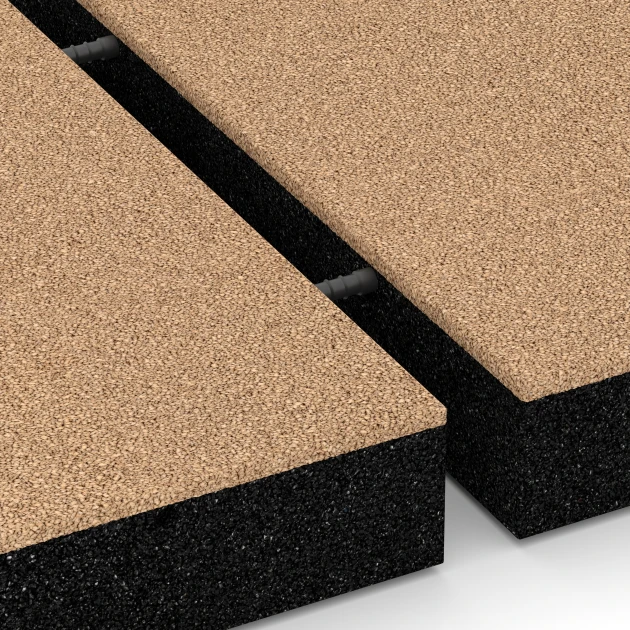 Großaufnahme vom Verbindungssystem von WARCO-Boden 6276 - Gumijasta varnostna plošča – 230 cm im Farbdesign Peščeno bež. Abmessungen 50 x 50 x 8 cm.