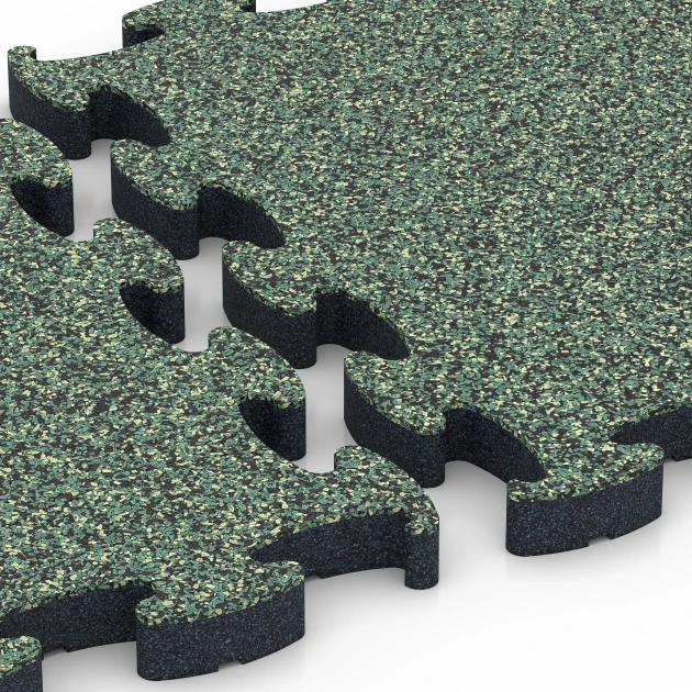 Großaufnahme vom Verbindungssystem von WARCO-Boden 6879 - Fitnes talna obloga Max im Farbdesign Angleška trata. Abmessungen 44,6 x 44,6 × 2,8 cm.