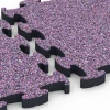 Großaufnahme vom Verbindungssystem von WARCO-Boden 6882 - Fitnes talna obloga Max im Farbdesign Levandula. Abmessungen 44,6 x 44,6 × 2,8 cm.