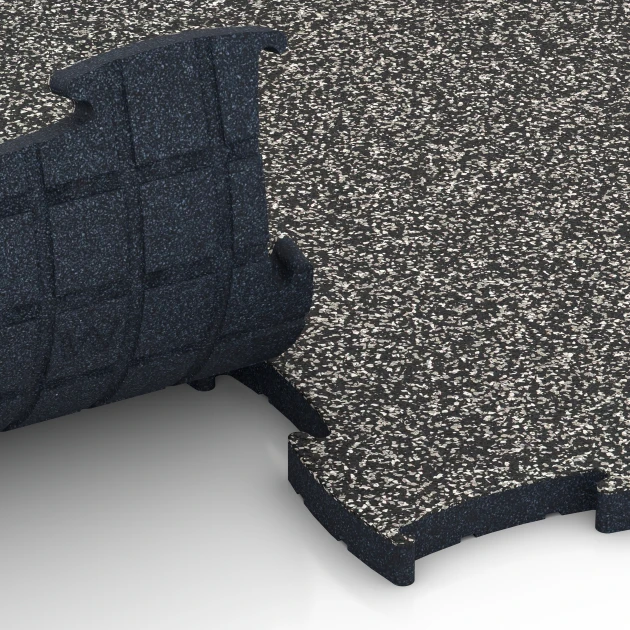 Großaufnahme vom Verbindungssystem von WARCO-Boden 6886 - Fitnes talna obloga Max im Farbdesign Temnosivi granit. Abmessungen 97,1 x 97,1 x 2,8 cm.