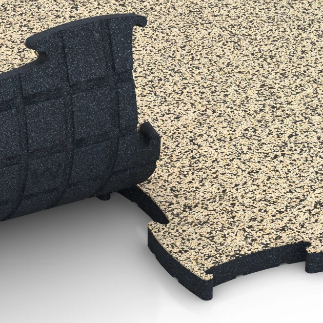 Großaufnahme vom Verbindungssystem von WARCO-Boden 6892 - Fitnes talna obloga Max im Farbdesign Travertin. Abmessungen 97,1 x 97,1 x 2,8 cm.