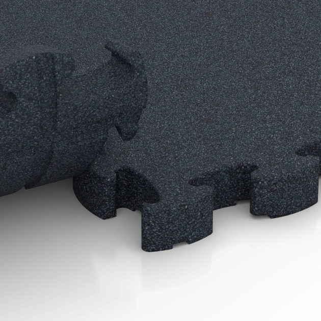 Großaufnahme vom Verbindungssystem von WARCO-Boden 6965 - Fitness Premium studijska podlaga Plus im Farbdesign Antracit. Abmessungen 28,9 x 28,9 x 2,8 cm.