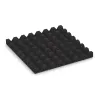 Aufsicht auf die Unterseite, also die Bodenseite von WARCO-Formteil 5542 - Varnostna gumijasta plošča za otroška igrišča 4,5 cm - EN 1177 ≤ 135 cm im Format 500 x 500 x 45 mm.