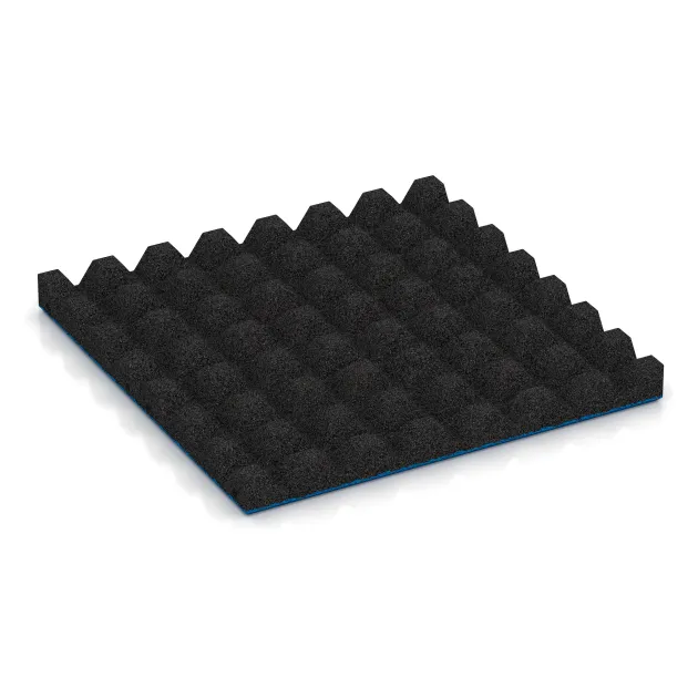 Aufsicht auf die Unterseite, also die Bodenseite von WARCO-Formteil 5532 - Varnostna gumijasta plošča za otroška igrišča 4,5 cm - EN 1177 ≤ 135 cm im Format 500 x 500 x 45 mm.