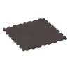 Aufsicht auf die Unterseite, also die Bodenseite von WARCO-Formteil 1126 - Fitnes Podlaga Kompakt im Format 970 x 970 x 16 mm | 0,94 m².