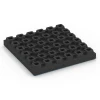 Aufsicht auf die Unterseite, also die Bodenseite von WARCO-Formteil 6447 - Gumijasta varnostna plošča – 210 cm im Format 50 x 50 x 7 cm.